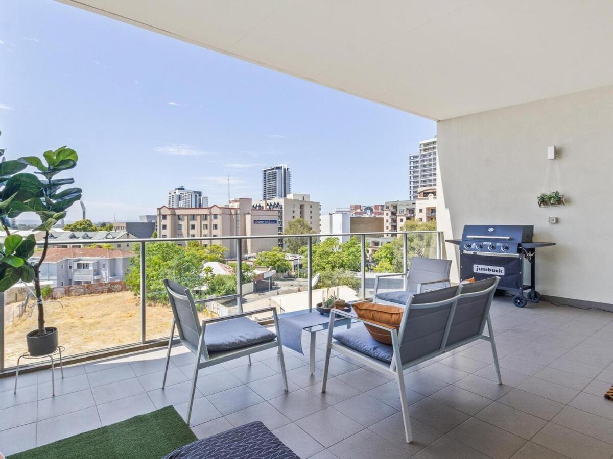 2Bdrm Skyline Views - Prime For River, Waca, Optus Stadium Perth Eksteriør billede